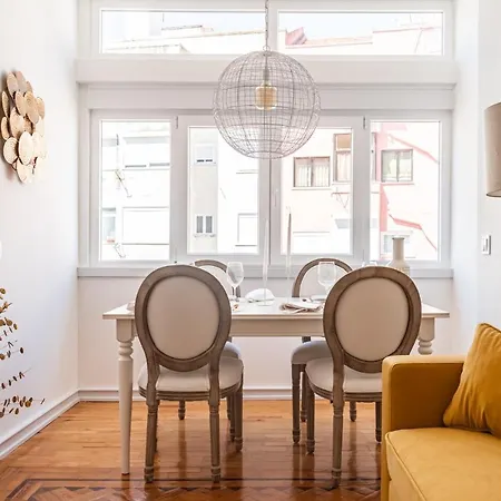 Apartment Akicity Alameda Yellow