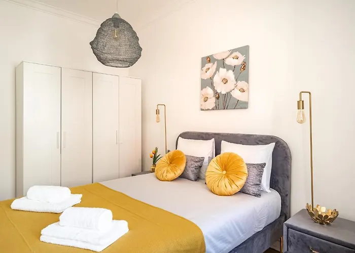 Akicity Alameda Yellow Apartment *