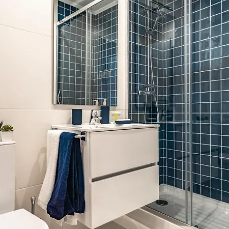 Akicity Alameda Yellow Apartment