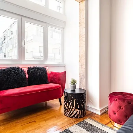 Akicity Alameda Yellow Apartment Lisbon